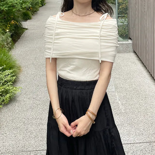 Ribbon open shoulder T-shirt