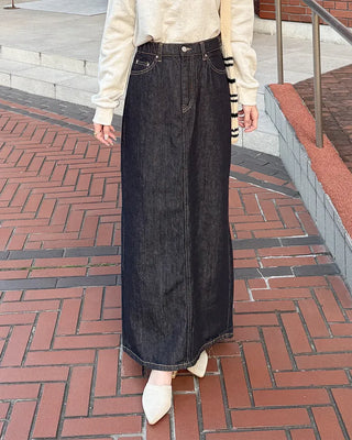 Non-faded H-line denim skirt