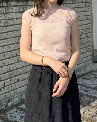 Simple summer short-sleeved knit
