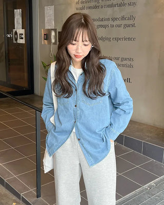 Patch pocket denim shirt