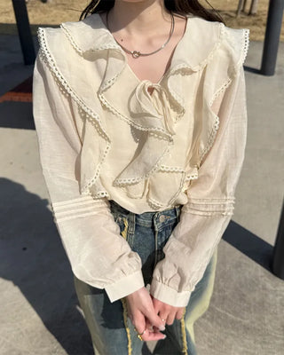 Frilled ribbon blouse