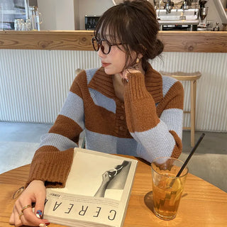 Striped button collar knit