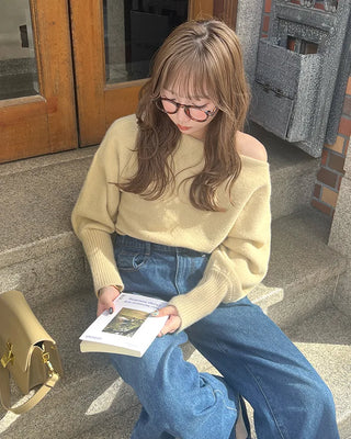 Asymmetrical Shoulder Loose Fit Knit