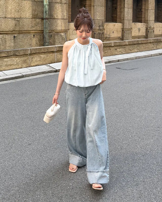 Rolled-up wide-leg denim pants