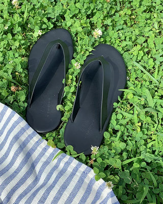 Simple leather thong sandals