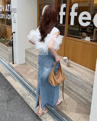 Square-line high heels