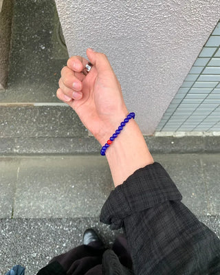 Blue bead bracelet