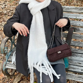 Chain strap square bag