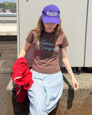 Lettering semi-cropped short-sleeve T-shirt