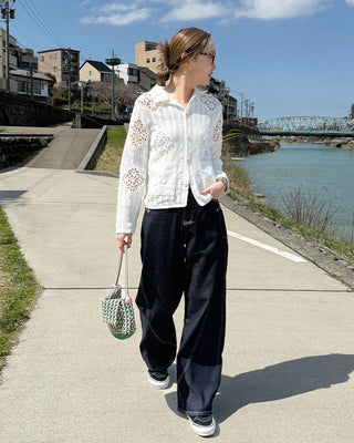 Lace-point color cardigan