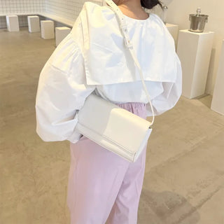 Wide shoulder bag