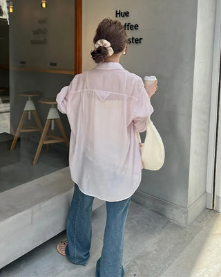 Loose-fitting pocket point sheer shirt