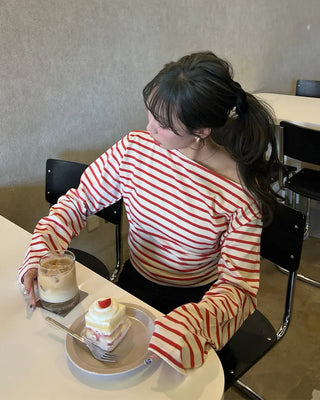 Border boat neck asymmetrical T-shirt