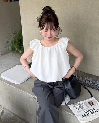 Back ribbon shirred blouse
