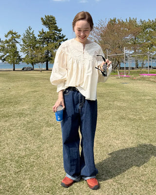 Jacquard lace balloon flare blouse