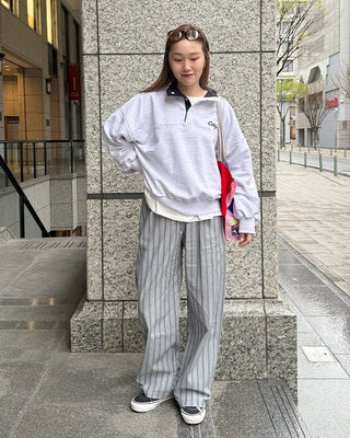 High-neck half-button sweatshirt