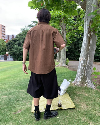 (Unisex) Back-strap Bermuda shorts