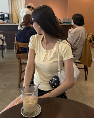 Button Point Round Short Sleeve T-Shirt