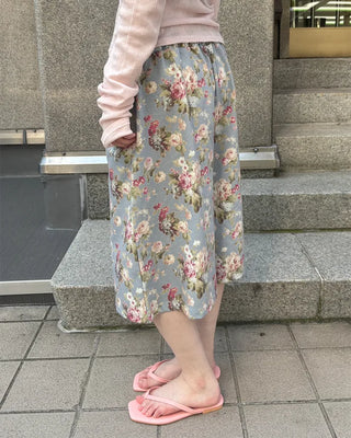 Flower pattern Bermuda shorts