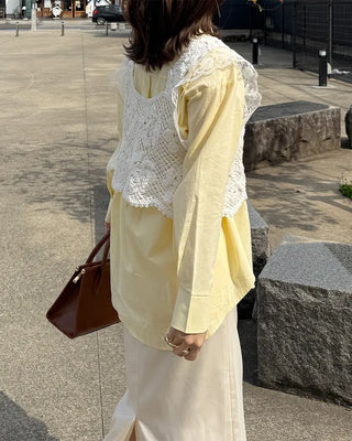 Pastel-colored basic shirt