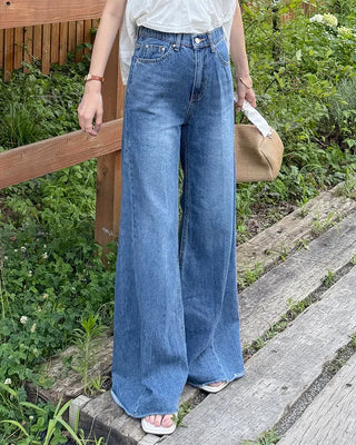 Slit detail denim pants