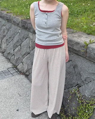 Square neck button sleeveless