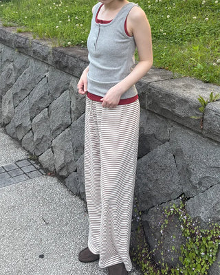 Square neck button sleeveless