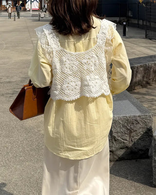 Pastel-colored basic shirt