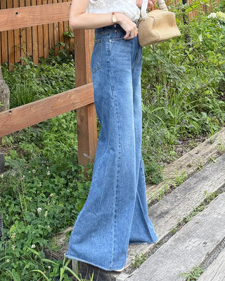 Slit detail denim pants
