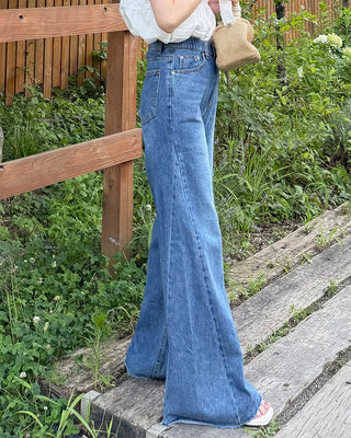 Slit detail denim pants