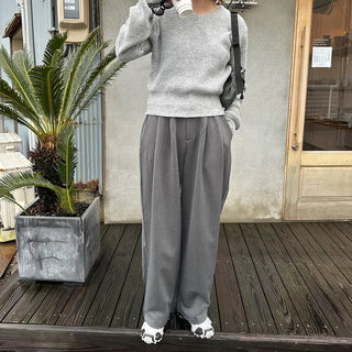 Wide-leg slacks with elastic waistband