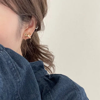 Tiny Ribbon Earrings