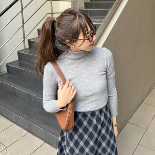 Ribbed turtleneck knit