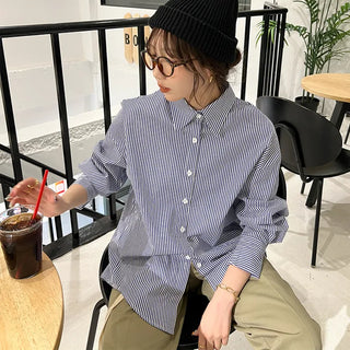 Loose-fit striped shirt