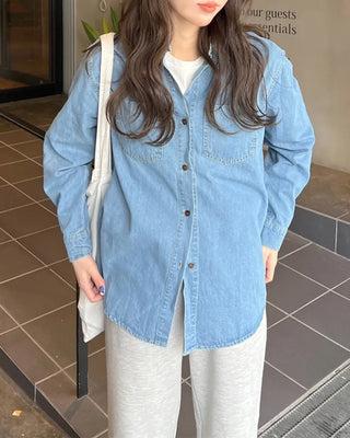 Patch pocket denim shirt