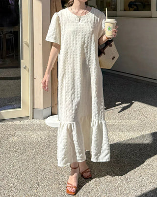 Long dress with ruffled hem