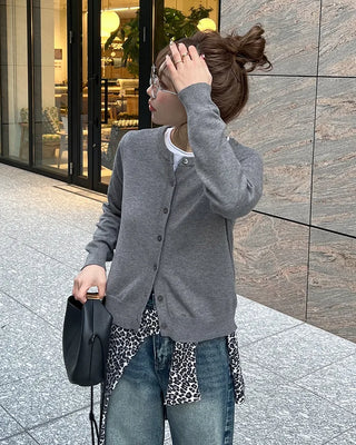 Classic round neck cardigan