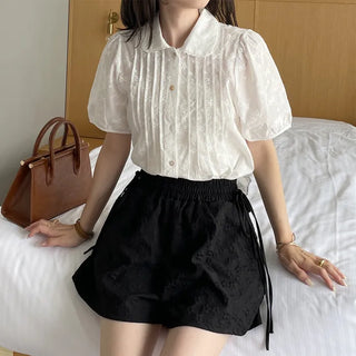 Flower embossed shorts