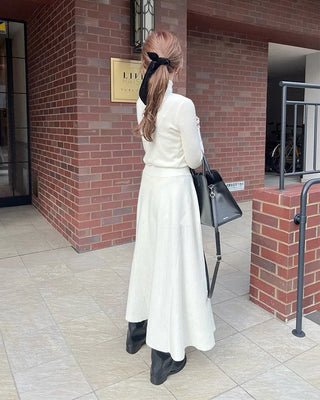 Shirred long knit skirt