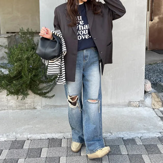 Knee-ripped denim pants