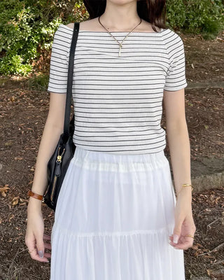 Striped short-sleeved off-shoulder T-shirt