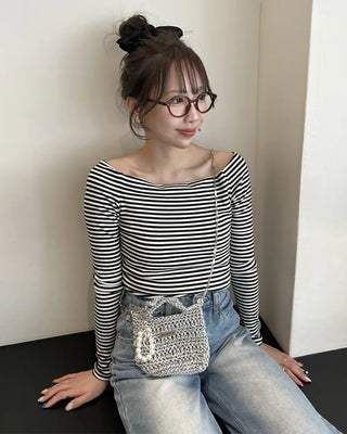 Striped off-shoulder t-shirt