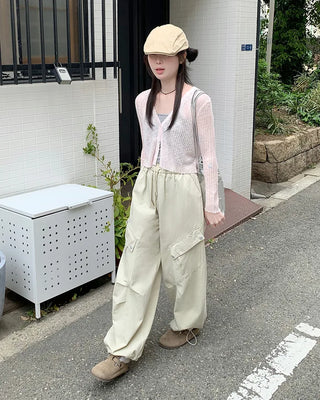 Cargo pants with elastic waistband and drawstring