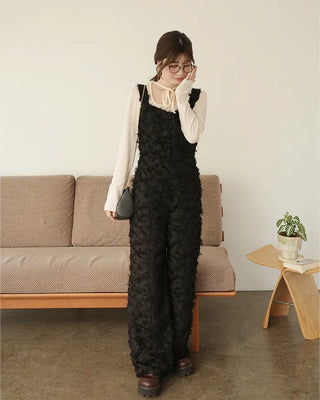(ORIGINAL) Heart Neck Feather Jumpsuit