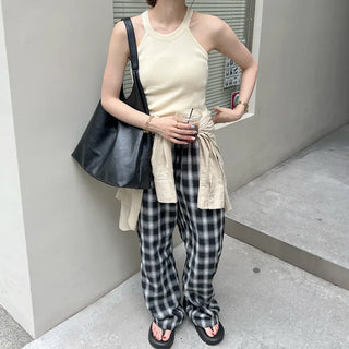 Halter neck knit sleeveless