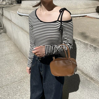 Asymmetrical Shoulder Crop Border T-Shirt