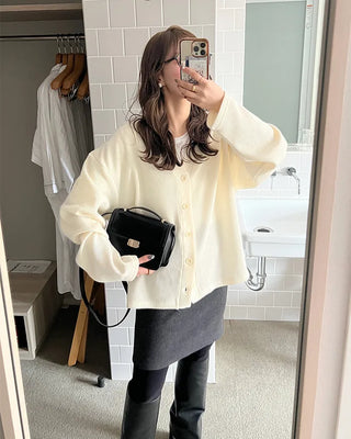 Oversized V-neck cardigan