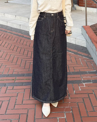 Non-faded H-line denim skirt
