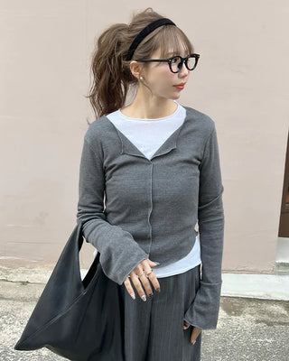 Open V-neck cuff detail T-shirt