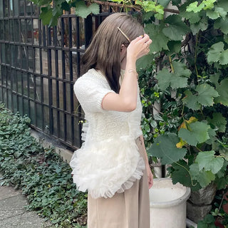 Soft half-sleeve knit